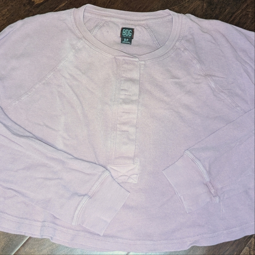 Urban outfitters long sleeve purple hidden button top popover crop top